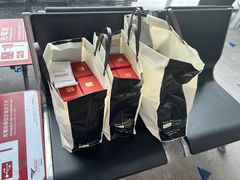 -中免(澳门机场免税店)