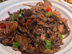 茶树菇烧鸭-董厨煨汤馆(车站路店)
