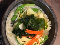 -灵芝妹子海鲜米线(瓦房店新玛特店)