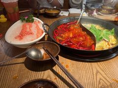 -巴卤社老火锅(财富店)