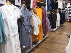 -优衣库(上海虹口龙之梦店)