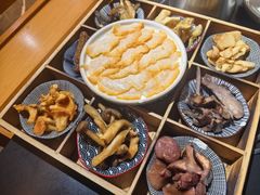 -野菌皇海景野生菌火锅(滨海大道店)