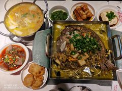 -渝是乎酸菜鱼(龙旗购物中心店)