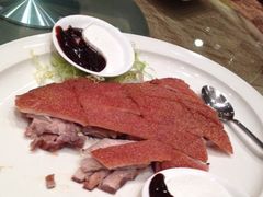 脆皮乳猪-上海明天广场JW万豪酒店