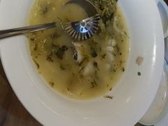 -严记小天府酸菜鱼(西四路店)