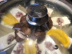-刘姐啤酒鱼民族演艺餐厅(西街总店)