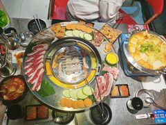 -哈哈碳都·牛肋条无限自助烤肉(台江万达店)