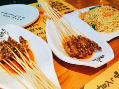 小味一把牛-喝丢一只鞋海鲜烧烤·海肠捞饭(文体街店)