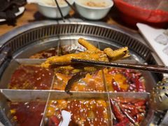-城墙拐拐火锅(三峡广场黑金冠店)