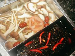 -重庆九记老火锅(广场店)