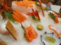 秒懂三文鱼-文三酒肆自助放题(新街口友谊广场店)