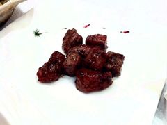 牛肉粒-水上明月·湖景餐厅