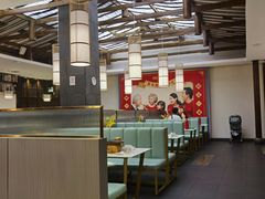 -阿瓦山寨·湘菜现炒·剁椒鱼头王(咸阳总店)