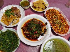 -洪霞餐馆