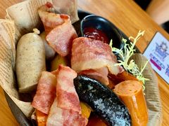 -more than meow吴止猫主题餐厅(承德 中船汇店)