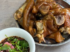 -王万妈卤猪脚(青岩交通路)