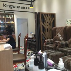 -进巍美甲美睫店