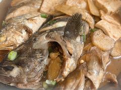 纯净水烧钩钓野生海鱼-大锅强·蒸海鲜青岛菜(金沙滩店)