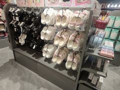 -潮品挚尚(五角场苏宁易购店)