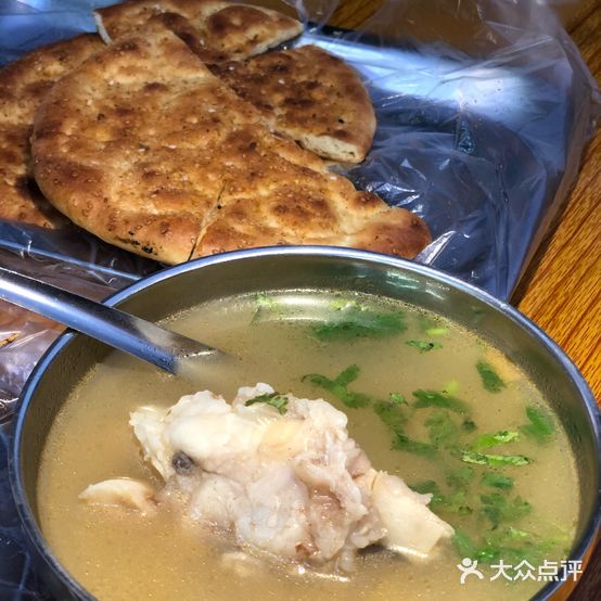 新疆兄弟美味羊肉串(育才路店)