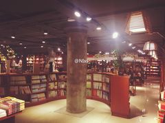 -新华书店(印象城店)