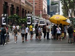-詹爷爷乌节路街头冰淇淋