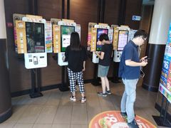 -麦当劳(展览路店)
