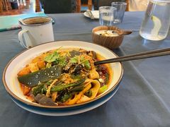 -伊带伊路新疆美食府(呼家楼店)