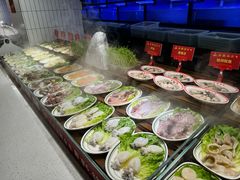 -四囍码头海鲜烧烤自助火锅(外滩南京东路悦荟广场店)