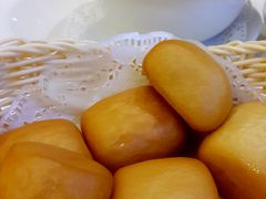 黄金小馒头-新加坡海鲜共和(名胜世界圣淘沙海滨坊)