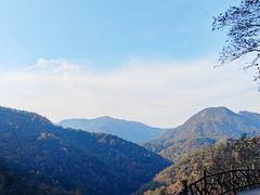 -燕子河大峡谷天坑仙境