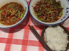 -笨豆腐居民楼菜馆•江西小炒(天津开发区店)