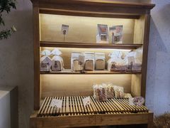 面包甜点陈列柜-那家面包房(珠江路店)