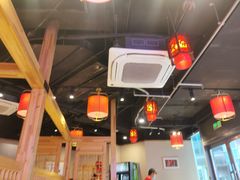 -玺炖·中国铁锅炖(虹桥天街店)