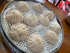 -正宗开封黄家灌汤小笼包子