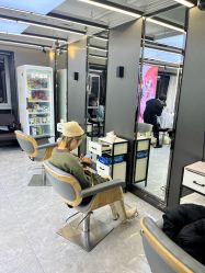 -藤野造型烫发染发