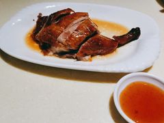驰名烧鸭-龙记烧腊茶餐厅(常德路店)