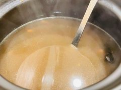 生熟地煲鸡脚-粤·向群饭店(龙津东路总店)
