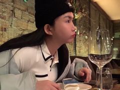 -斯普汇生蚝牛排馆(中骏世界城店)