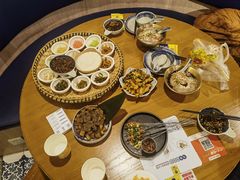 -包整·丝娃娃(一览甲秀楼风景店)