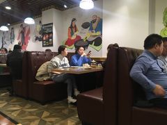 -巴依兄弟西域美食(机场店)