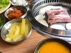 -香猪坊韩国烤肉专属门店(魏公村店)