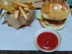 特制牛肉汉堡-EN SPACE恩空间