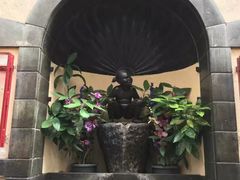 -原子球塔