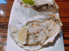刺身乳山生蚝-蚝堡海鲜·威海菜·海肠捞饭·烧烤·亚洲吃蚝公司(幸福门店)