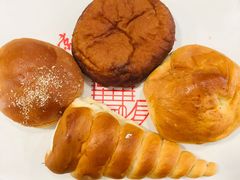 奶油牛角面包-新侨三宝乐面包店(崇文门店)