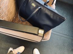 -星巴克(广州南站A18检票口楼上)