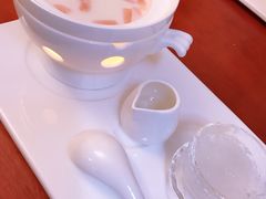 -燕庭·纯燕窝·甜品下午茶(南京西路店)