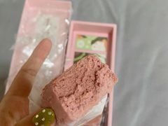 -好利来(高新枫叶广场店)