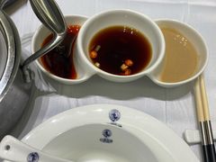 -红鼎豆捞·非遗鲍皇汤火锅(宝丰路店)